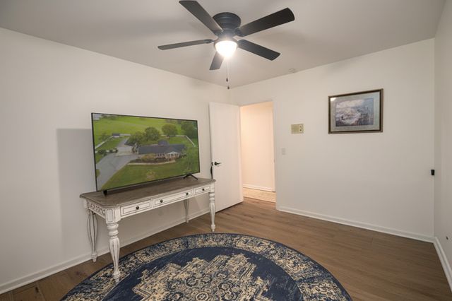 204 Greenbriar Ave, Shelbyville, TN 37160