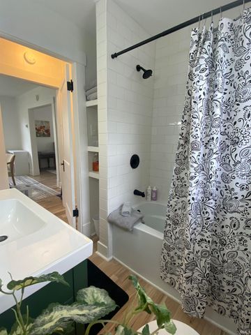 528 Dayton Avenue, Fort Wayne, IN 46807