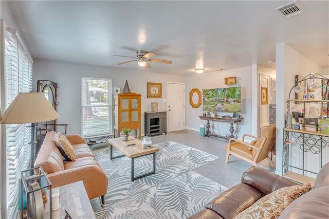 2381 Willowdale Street, Mobile, AL 36605