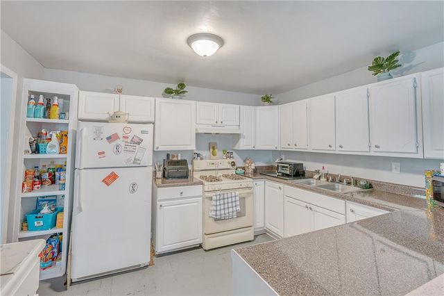 2381 Willowdale Street, Mobile, AL 36605