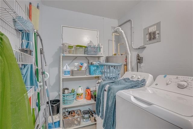 2381 Willowdale Street, Mobile, AL 36605