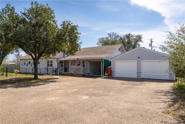 603 W Ave B, Kingsville, TX 78363