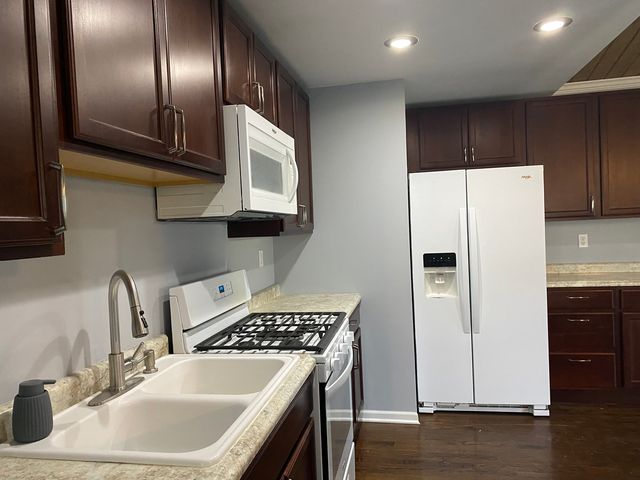 9430 Elm Avenue, Mokena, IL 60448