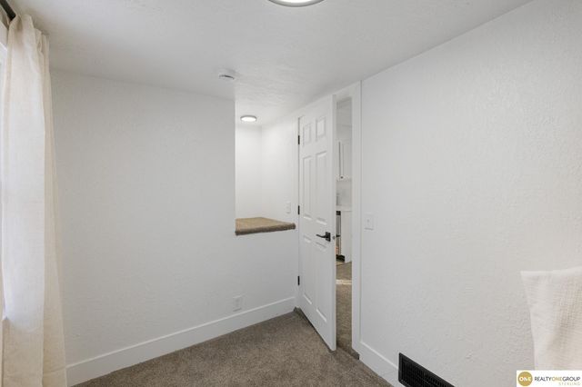 2811 N 68th Street, Omaha, NE 68104