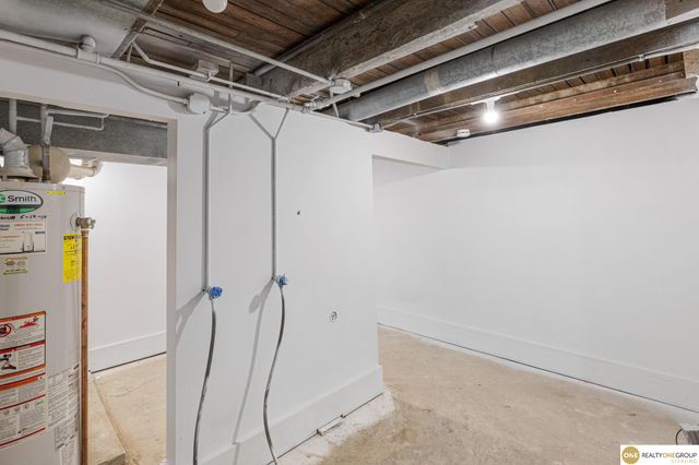 2811 N 68th Street, Omaha, NE 68104