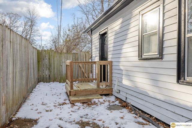 2811 N 68th Street, Omaha, NE 68104