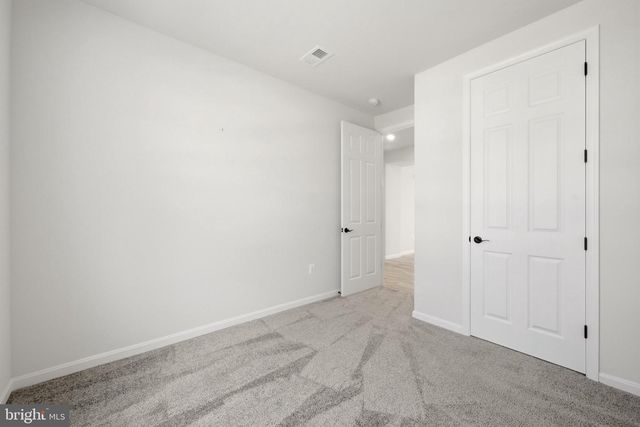 102 CURTAIN FALL DR, Middletown, VA 22645