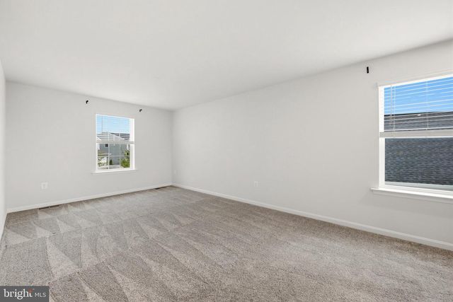 102 CURTAIN FALL DR, Middletown, VA 22645