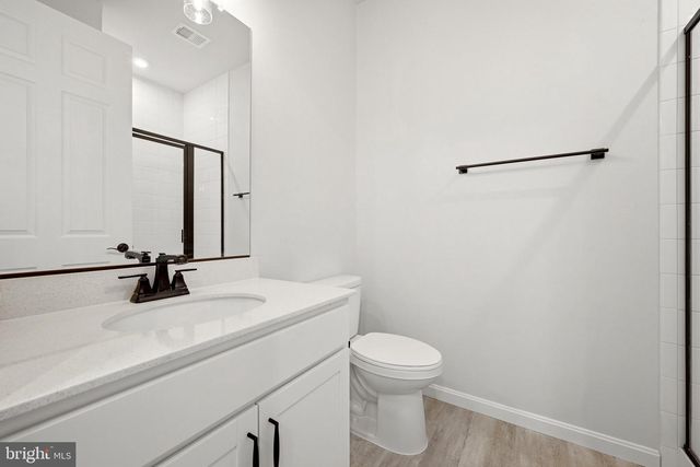 102 CURTAIN FALL DR, Middletown, VA 22645
