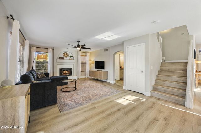 4402 E GATEWOOD Road, Phoenix, AZ 85050