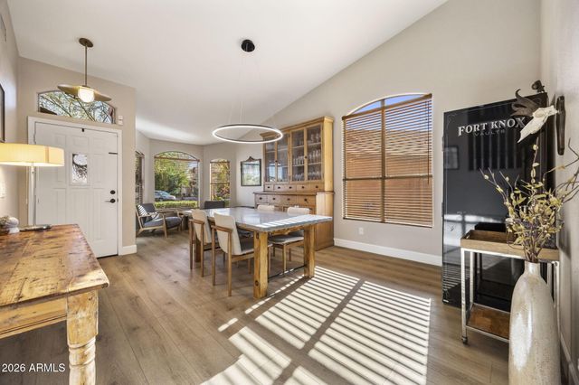 4402 E GATEWOOD Road, Phoenix, AZ 85050