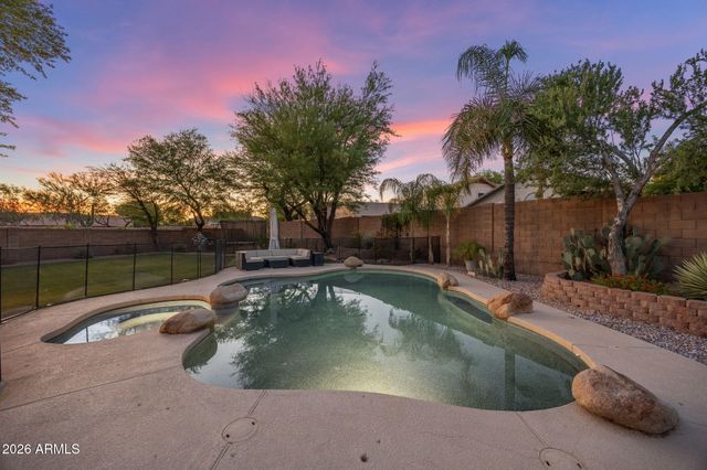 4402 E GATEWOOD Road, Phoenix, AZ 85050