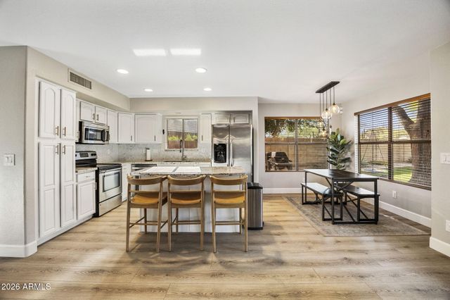 4402 E GATEWOOD Road, Phoenix, AZ 85050