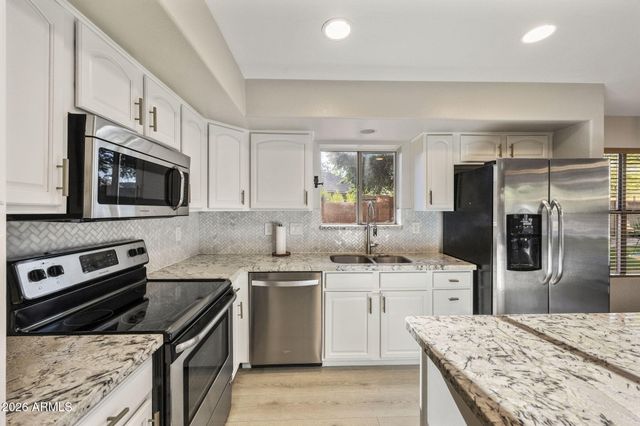 4402 E GATEWOOD Road, Phoenix, AZ 85050