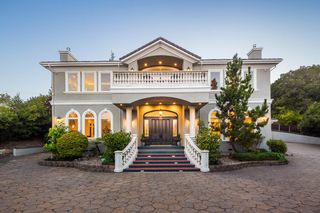 1535 Lakeview Drive, Hillsborough, CA 94010