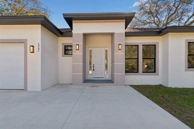 15101 N 19TH STREET, Lutz, FL 33549