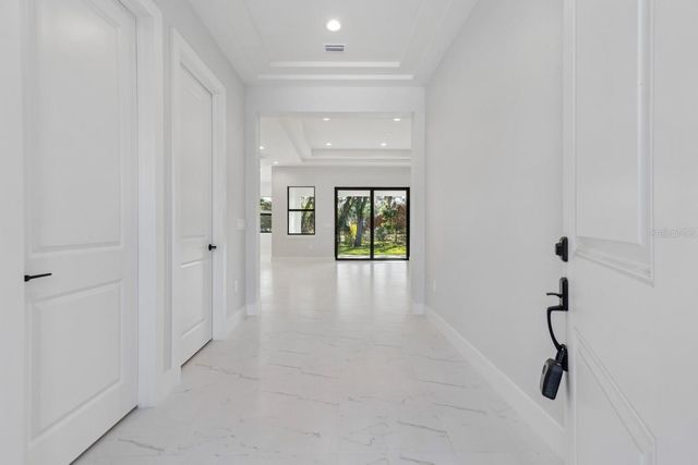 15101 N 19TH STREET, Lutz, FL 33549