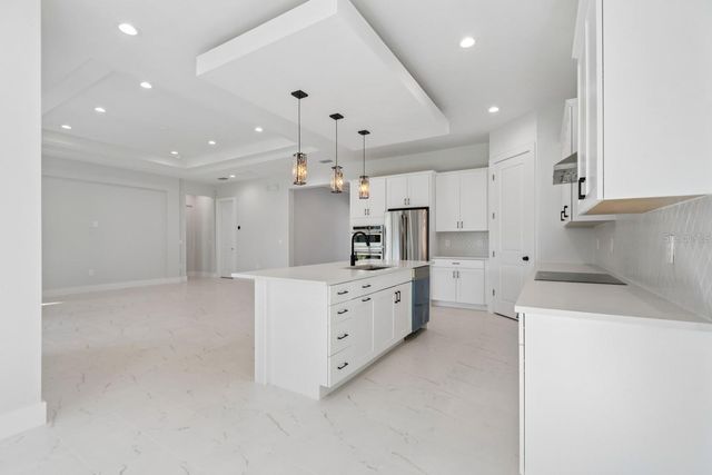 15101 N 19TH STREET, Lutz, FL 33549
