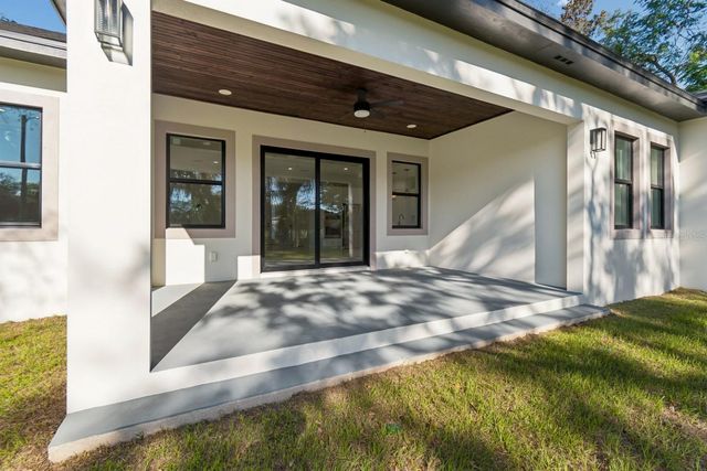 15101 N 19TH STREET, Lutz, FL 33549