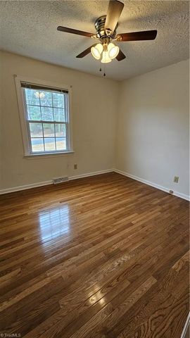 110 Hillside Court, King, NC 27021