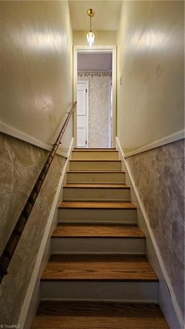 110 Hillside Court, King, NC 27021