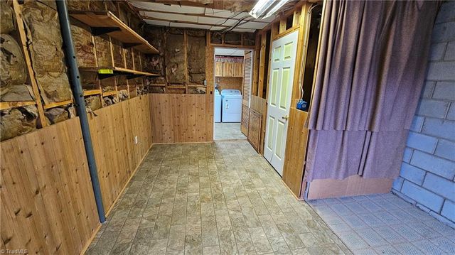 110 Hillside Court, King, NC 27021