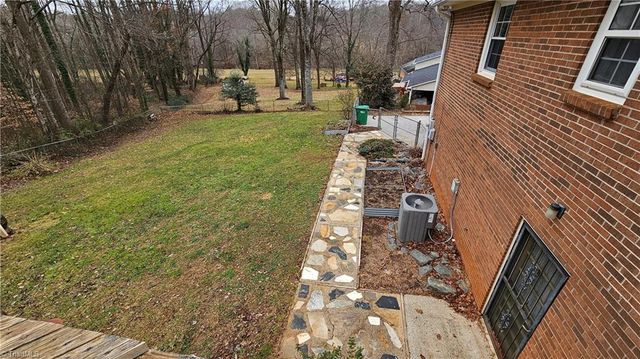 110 Hillside Court, King, NC 27021