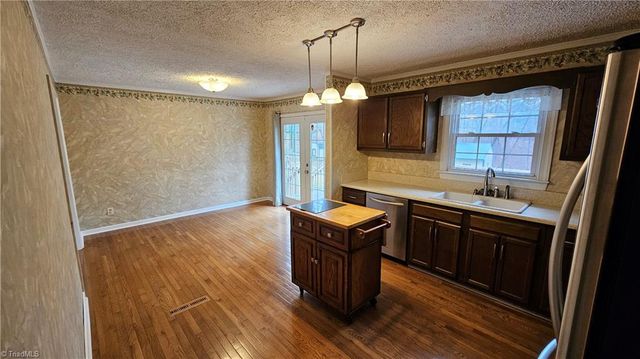 110 Hillside Court, King, NC 27021