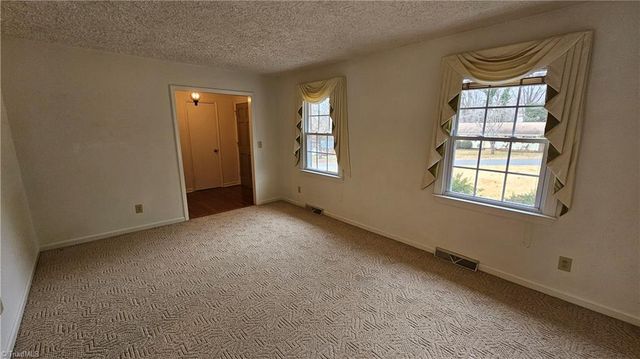 110 Hillside Court, King, NC 27021