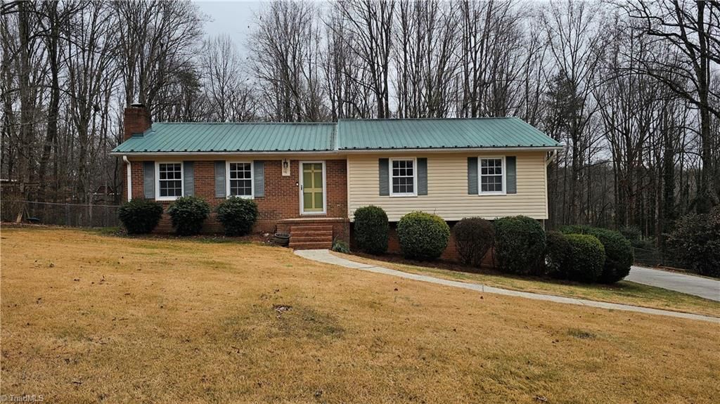 110 Hillside Court, King, NC 27021