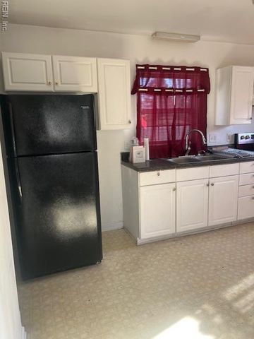 29029 Everett ST, Newsoms, VA 23874