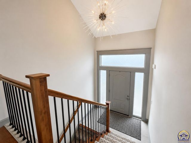 16030 Craig St, Basehor, KS 66007