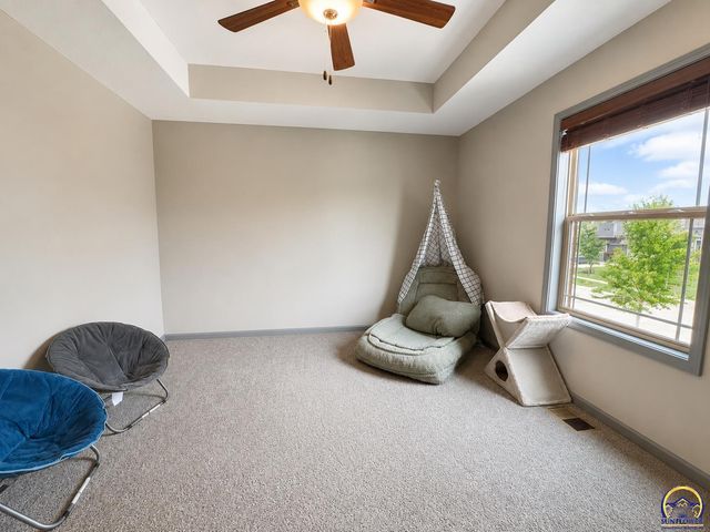 16030 Craig St, Basehor, KS 66007
