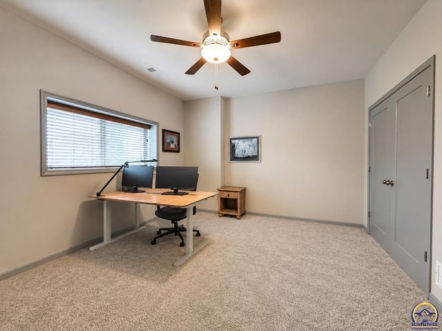 16030 Craig St, Basehor, KS 66007