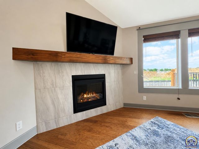16030 Craig St, Basehor, KS 66007