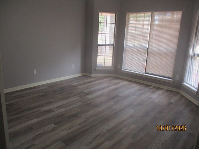 25 Dover Drive, Conroe, TX 77304