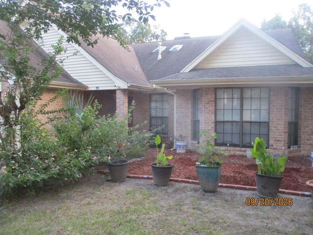 25 Dover Drive, Conroe, TX 77304
