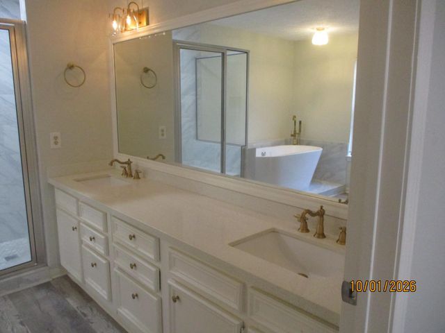 25 Dover Drive, Conroe, TX 77304