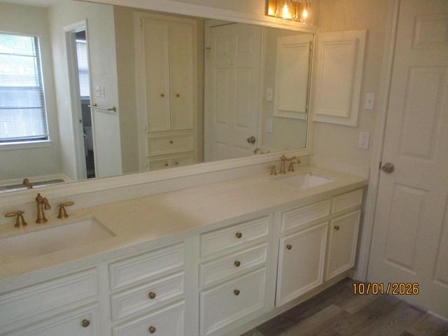 25 Dover Drive, Conroe, TX 77304