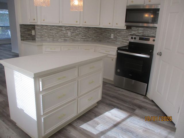 25 Dover Drive, Conroe, TX 77304