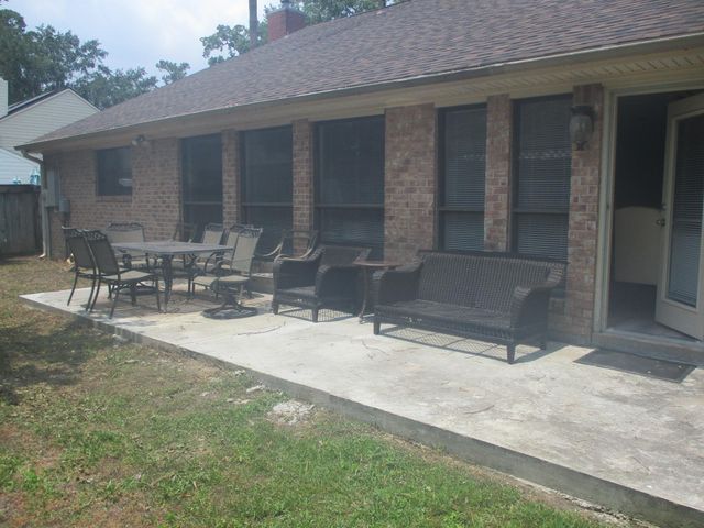 25 Dover Drive, Conroe, TX 77304