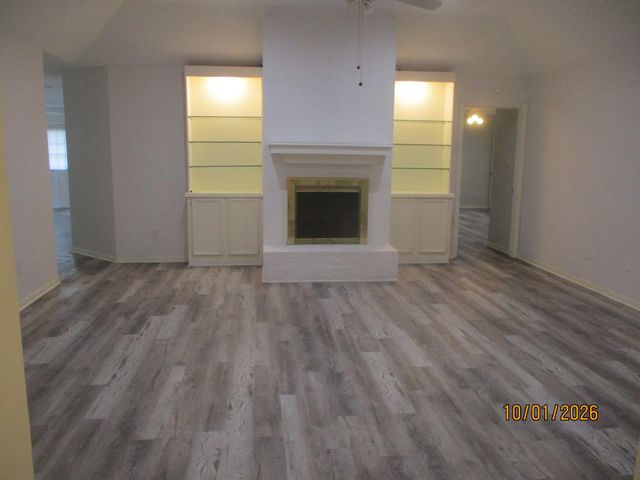 25 Dover Drive, Conroe, TX 77304