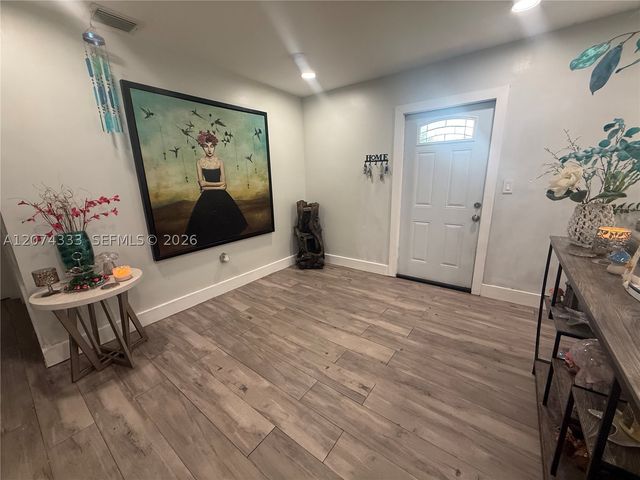 1201 N 70th Way, Hollywood, FL 33024
