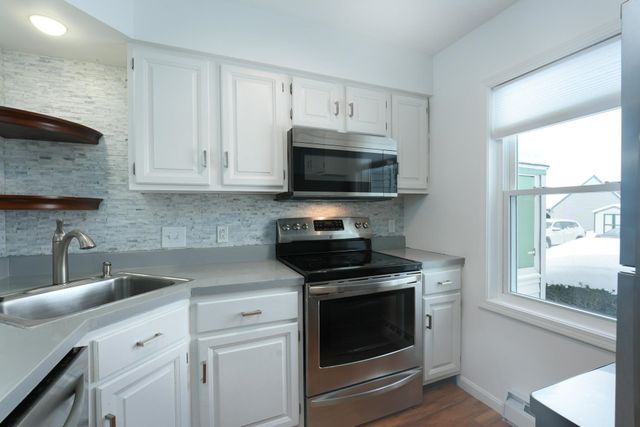 35 Brickyard Rd Unit 33, Essex Junction, VT 05452