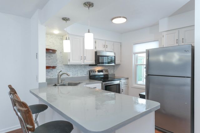 35 Brickyard Rd Unit 33, Essex Junction, VT 05452