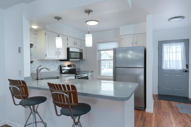 35 Brickyard Rd Unit 33, Essex Junction, VT 05452