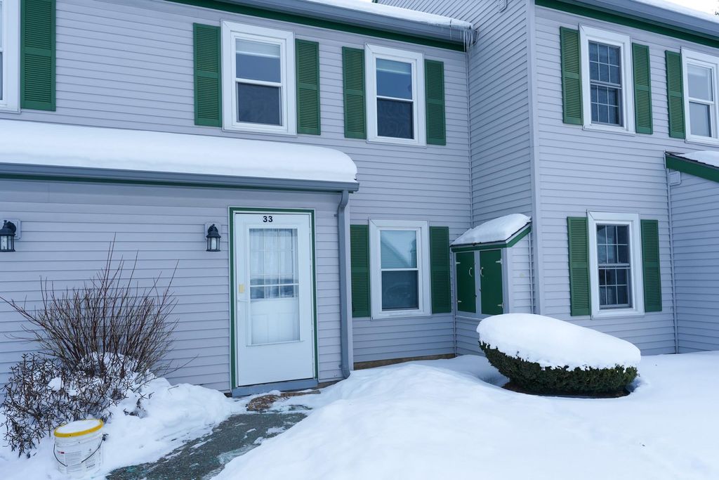 35 Brickyard Rd Unit 33, Essex Junction, VT 05452