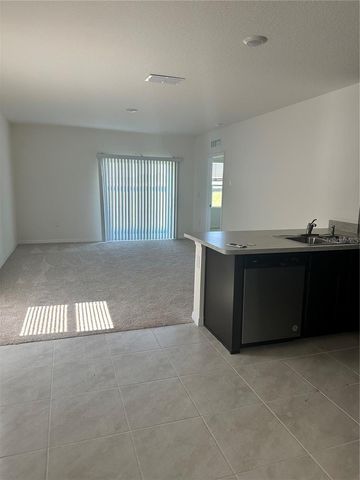 2728 REDDISH EGRET BEND, Harmony, FL 34773