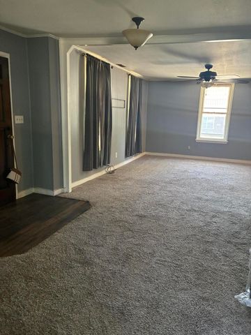 30 E E Street SW SW, Miami, OK 74354
