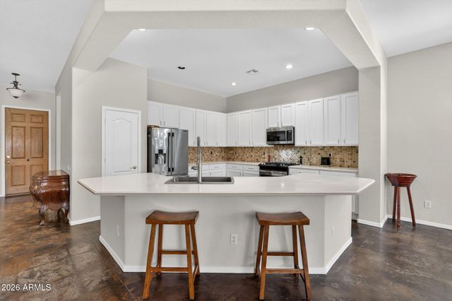 6340 S FOUR PEAKS Place, Chandler, AZ 85249